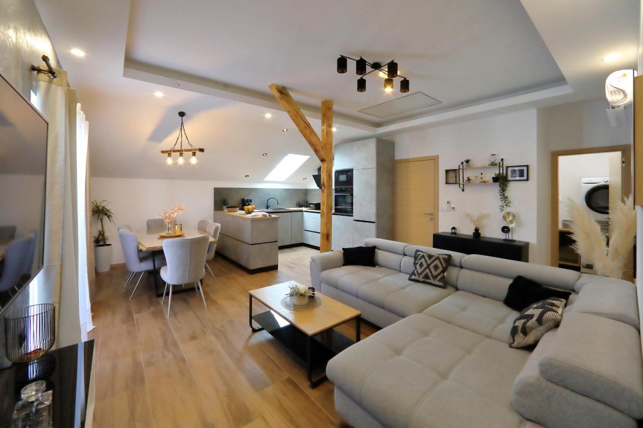 Luxury Apartments Monika Near The Sea With Private Parking Бибине Екстериор снимка