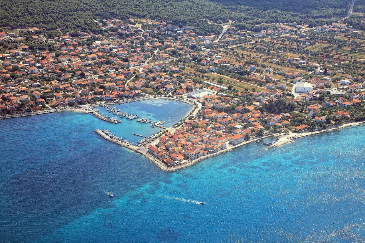 Luxury Apartments Monika Near The Sea With Private Parking Бибине Екстериор снимка