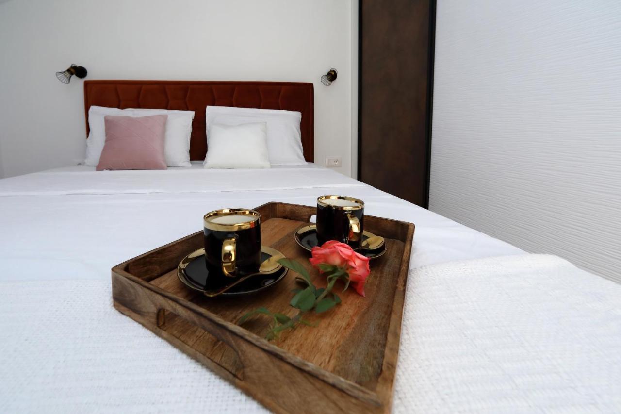 Luxury Apartments Monika Near The Sea With Private Parking Бибине Екстериор снимка